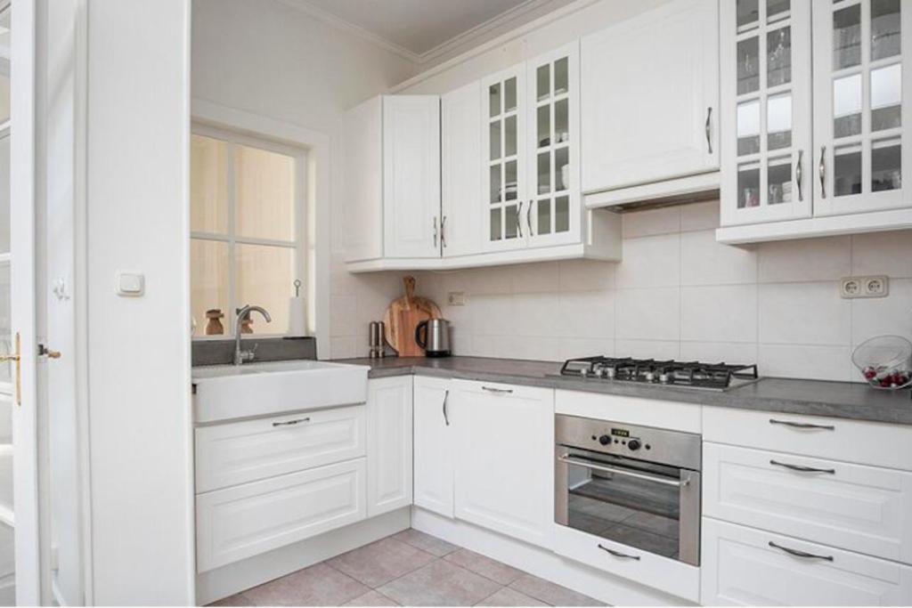 Een Heerlijke Woning Op Loopafstand Van Centrum! ลีวาร์เดิน ภายนอก รูปภาพ